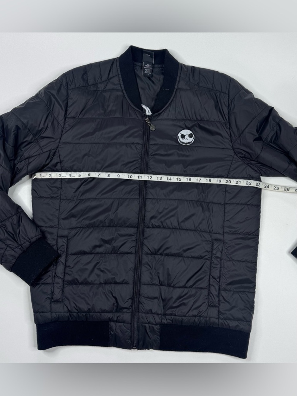 Disney’s The Nightmare Before Christmas Puffer Jacket Mens Size Large - Picture 6 of 12